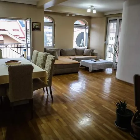 Comfortable Place Near The City Center Alloggio in famiglia