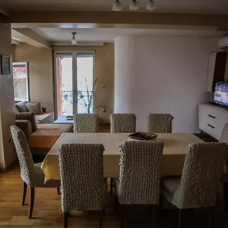 Comfortable Place Near The City Center Alloggio in famiglia *